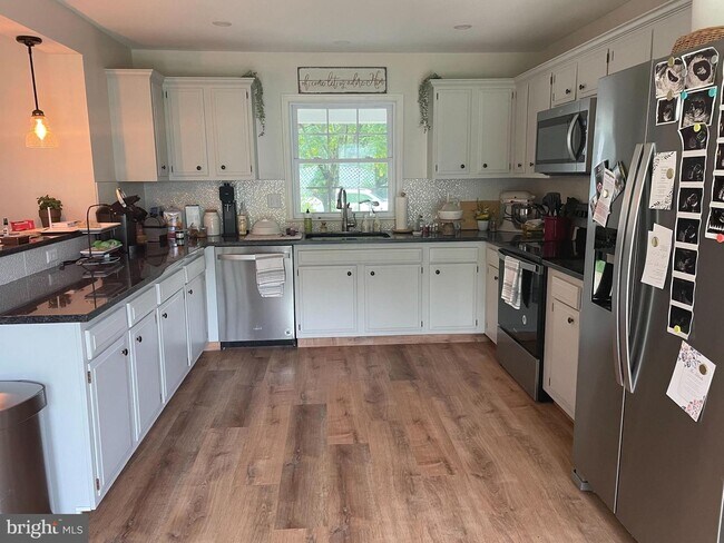 Building Photo - 13428 Idlewild Dr