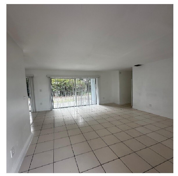 Foto del edificio - 20405 NW 21st Ave