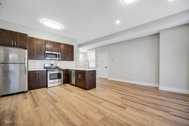 Foto del edificio - 2735 W Polk St