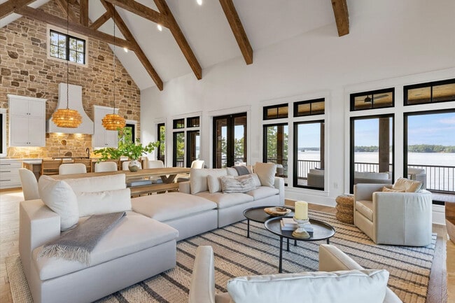 Foto del edificio - 346 Gatewood Dr
