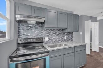 Building Photo - 7919 Brays St