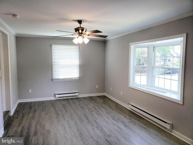 Building Photo - 5127 25th Rd N