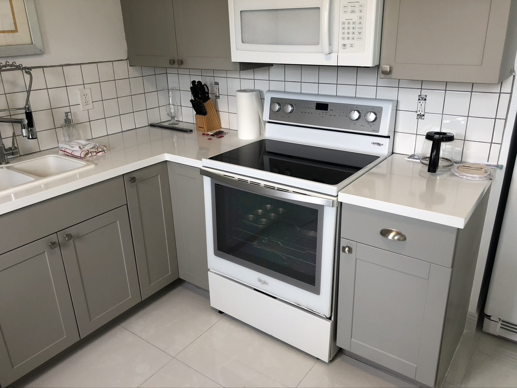 Fully stocked kitchen with new appliances - 2513 Staples Ave