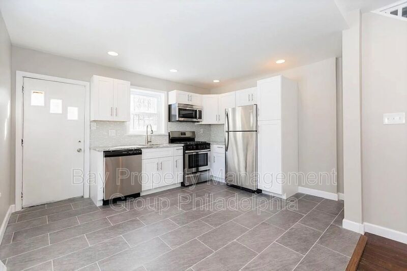 Primary Photo - 130 E Pastorius St