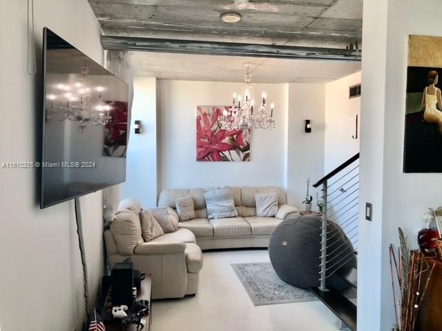 Foto del edificio - 690 SW 1st Ct