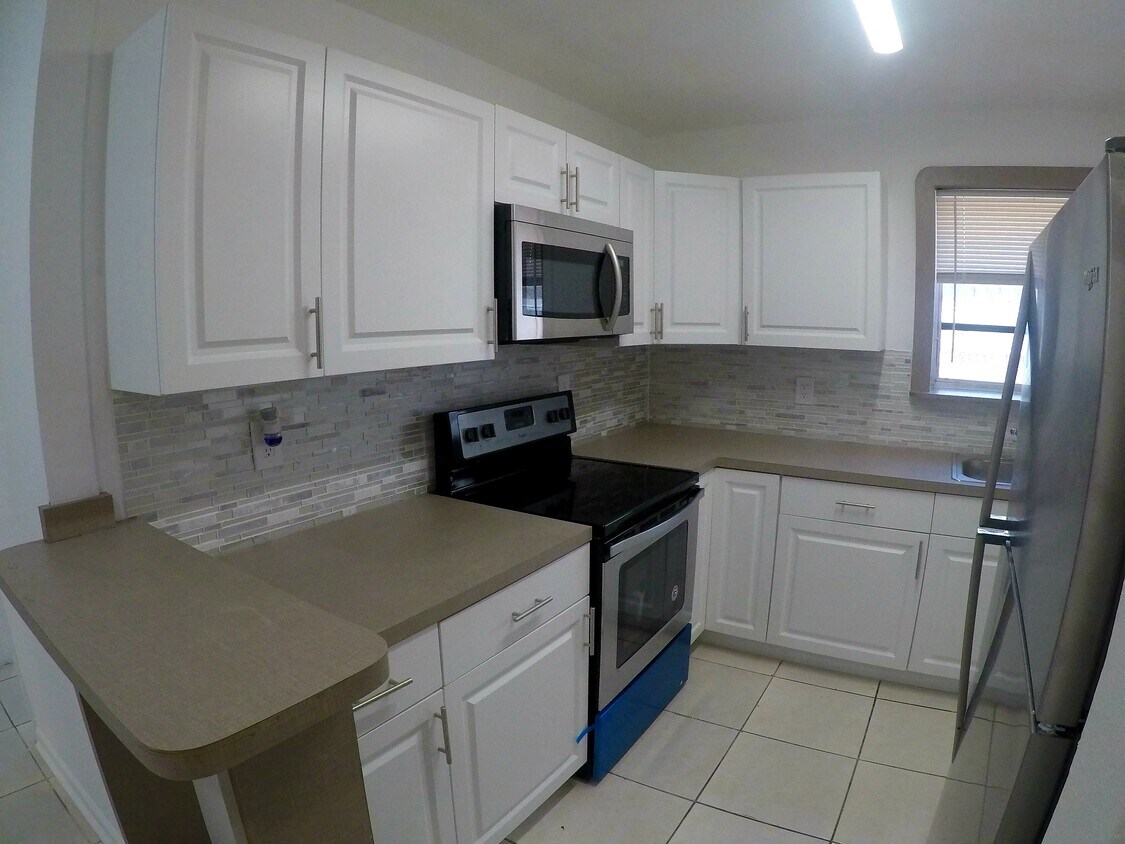 Foto principal - 945 SW 4th St