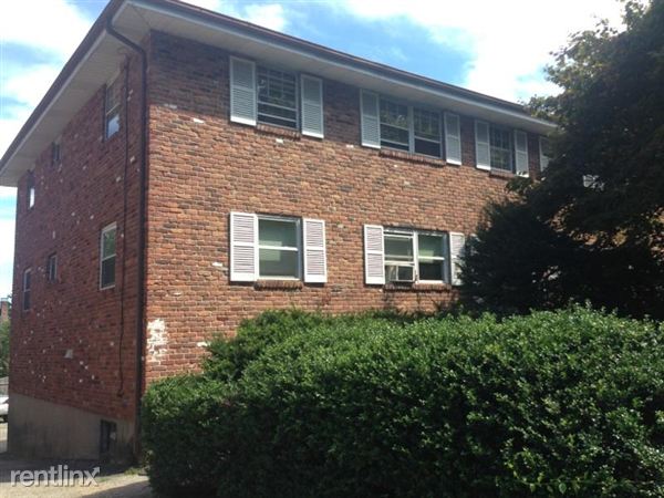 Primary Photo - 95 Fern St
