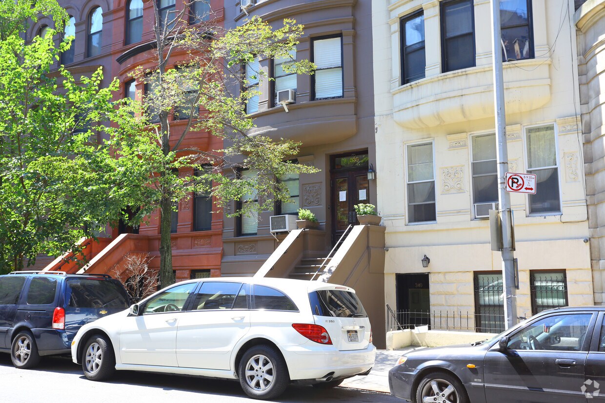 Foto del edificio - 338 W 71st St