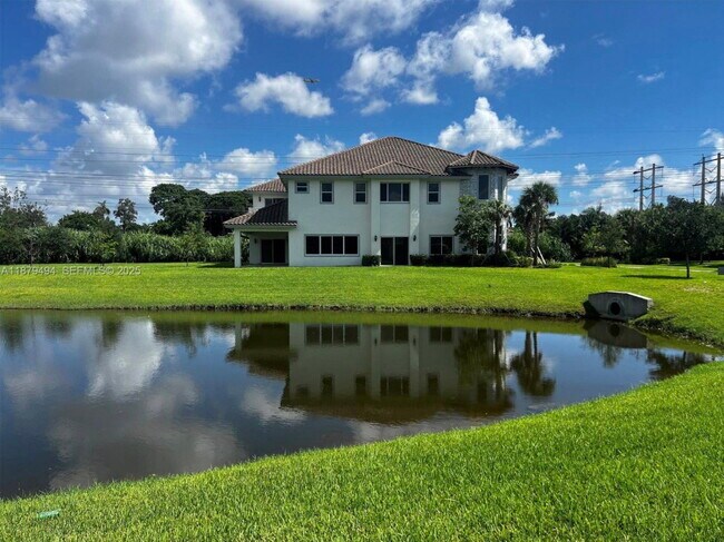 Foto del edificio - Marinel Say Drive, Davie, FL 33314 - 6 BR 6.5 BA single-family home