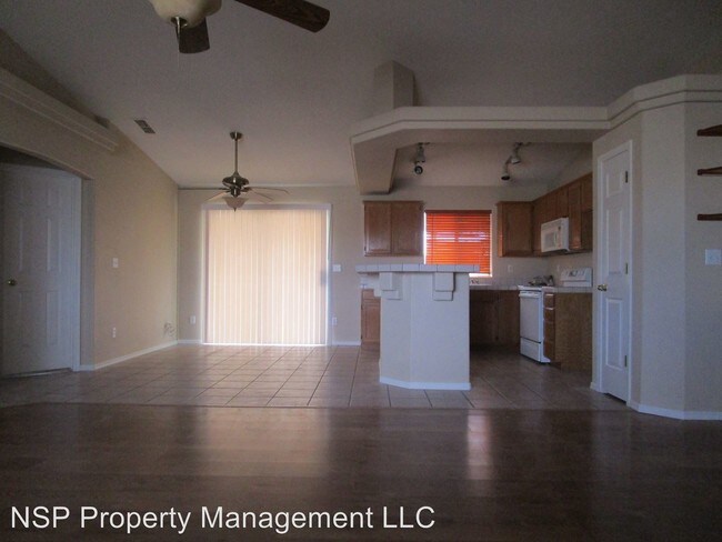 Foto del edificio - 3092 Daytona Ave