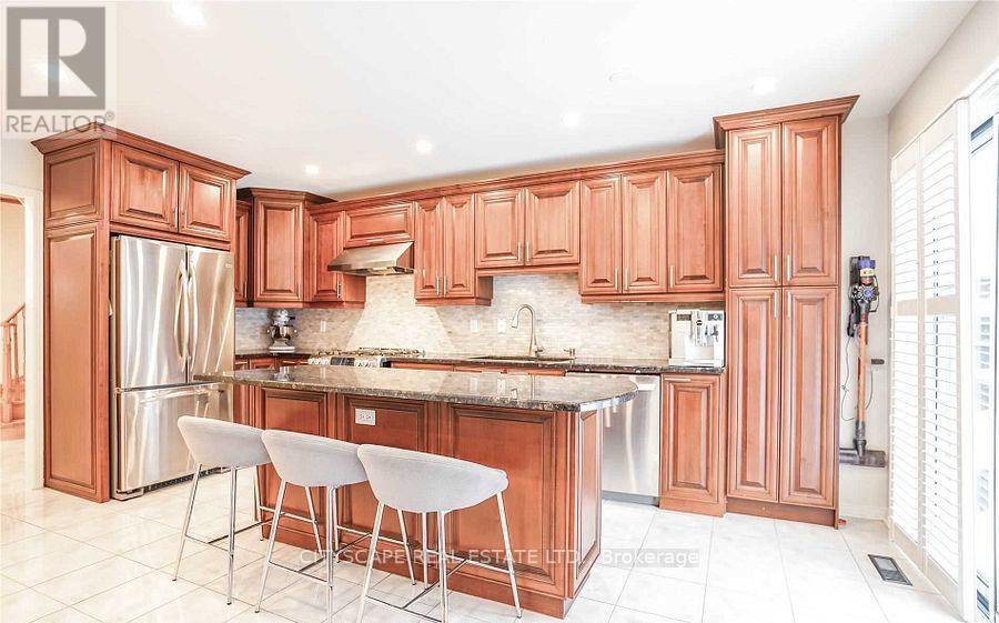 Building Photo - 3968 Foxwood Ave