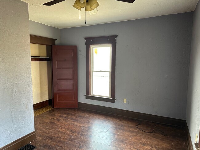 Foto del edificio - 844 Clifton St