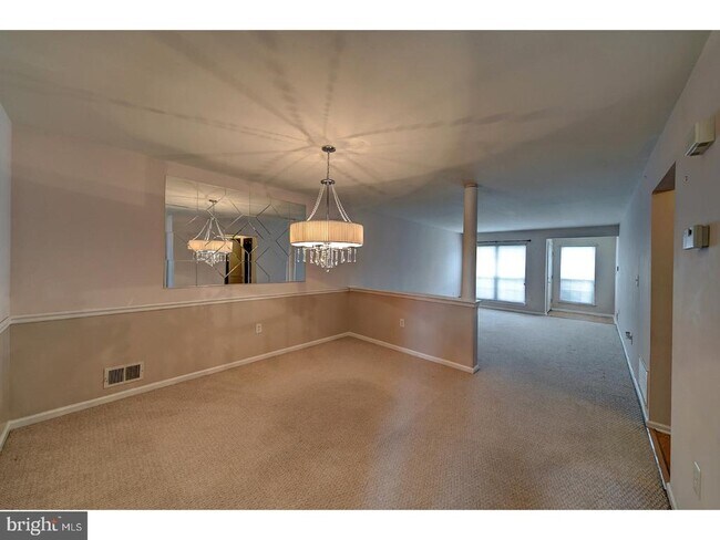 Foto del edificio - 406 Pebble Creek Ct