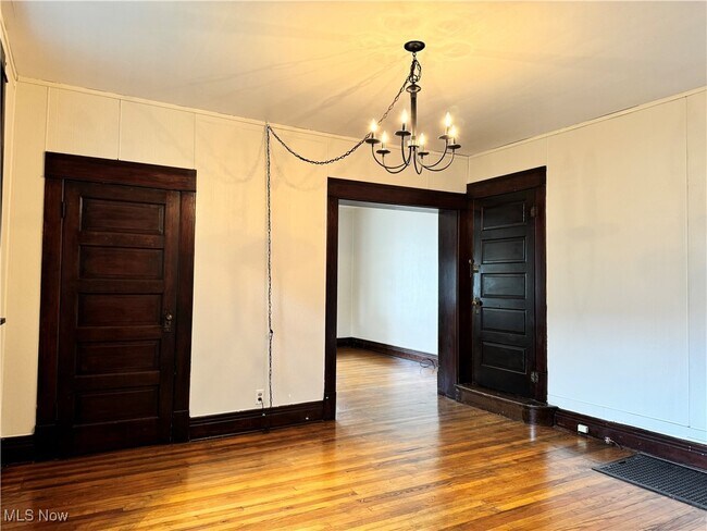 Building Photo - 110 S 8th St