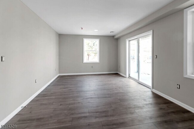 Foto del edificio - 862 E Jersey St