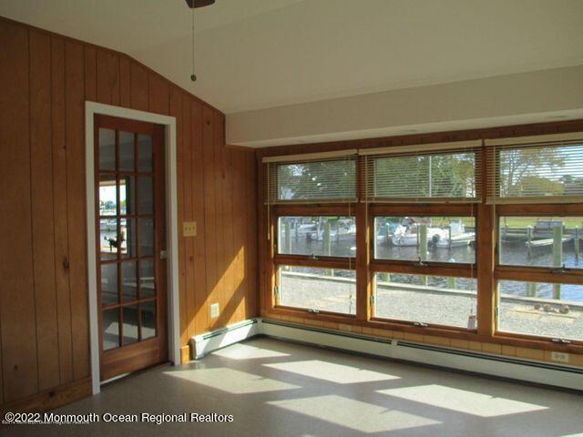 Foto del edificio - 813 Harbor Rd