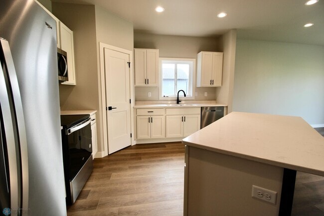 Foto del edificio - 6717 67th Ave S