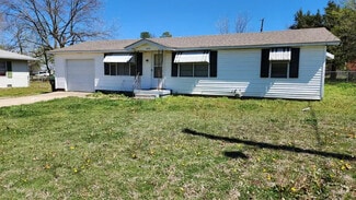 Building Photo - 420 N Mayfair Way