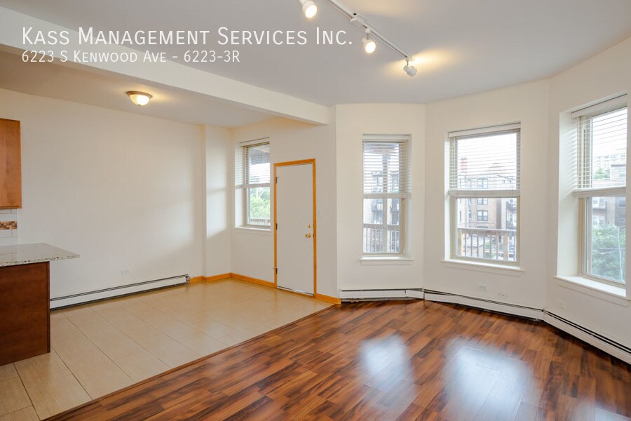 Foto principal - 6223 S Kenwood Ave