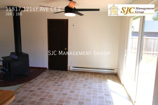 Foto del edificio - 15817 121st Ave Ct E