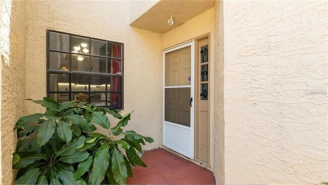 Foto del edificio - 10438 St Tropez Pl
