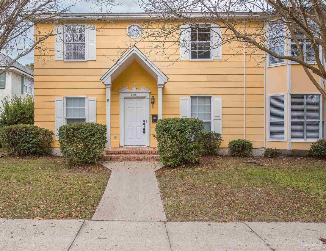 Foto principal - 1702 E Jackson St