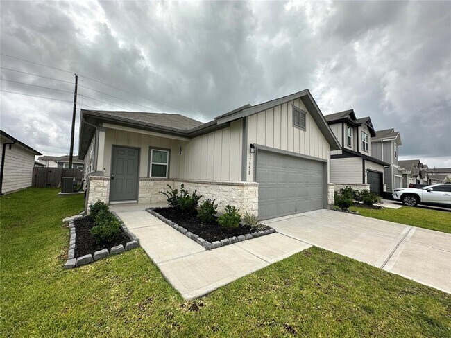 Building Photo - 17958 Plow Beam Dr