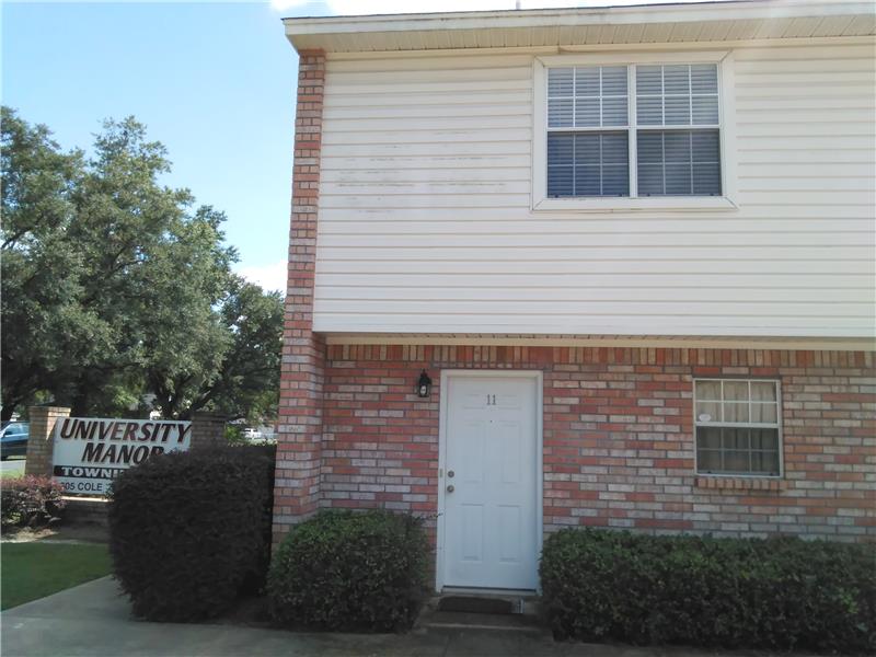 Primary Photo - 3300 Madison St