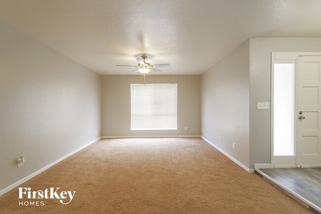 Building Photo - 10634 N 45th Dr