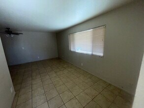 Building Photo - 4360 Twin View Cir