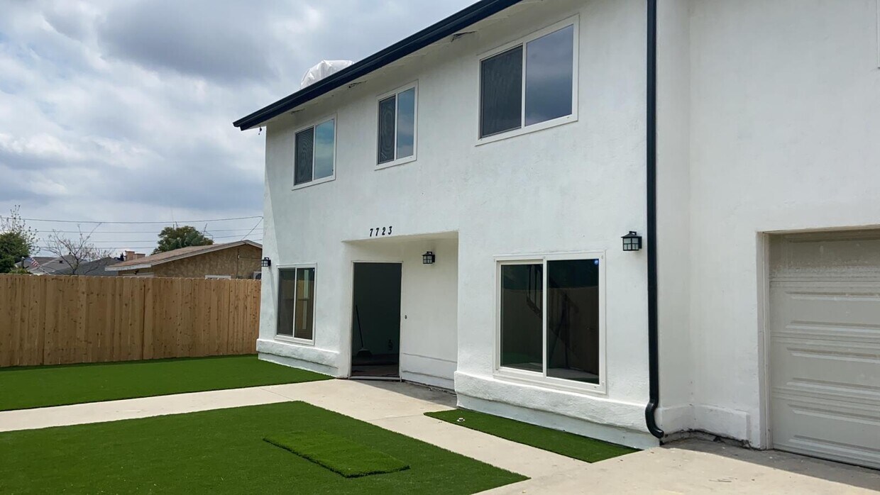 Foto principal - 7723 Simpson Ave