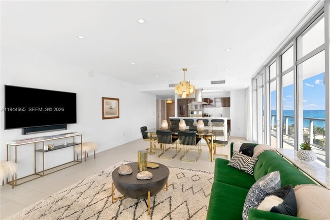 Building Photo - 3737 Collins Ave