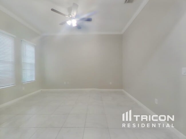 Building Photo - 115 Ventosa Pl