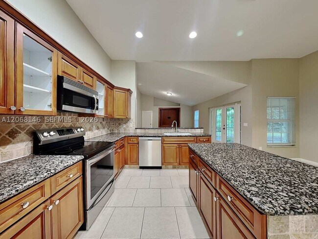 Foto del edificio - 2293 Stonegate Dr