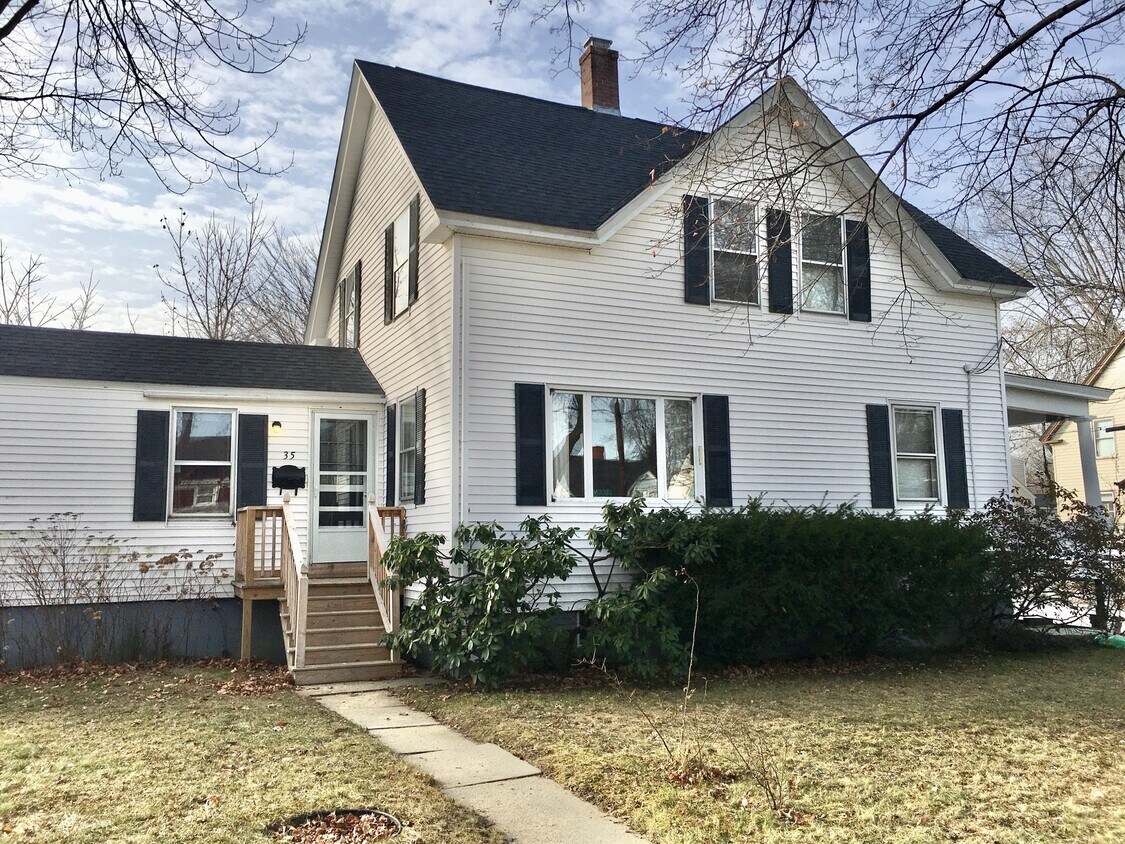 35 Sylvan Ave, Lewiston, ME 04240 House Rental in Lewiston, ME