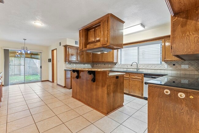 Foto del edificio - 3218 Freshmeadows Dr