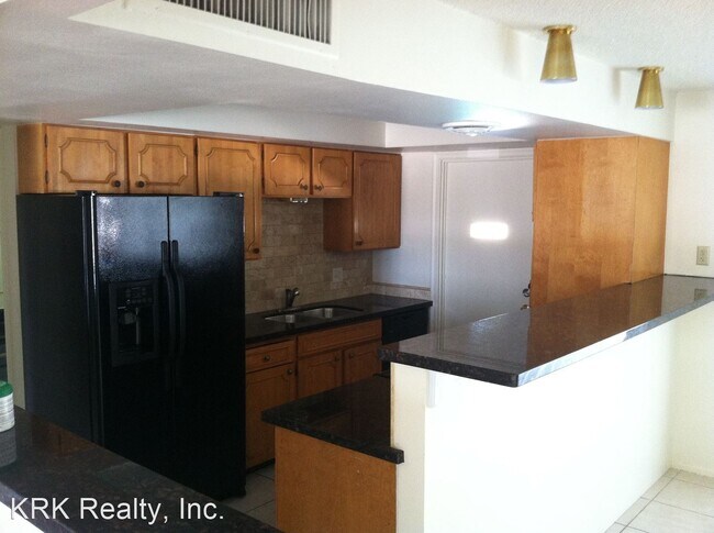 Building Photo - 5 br, 2 bath House - 3306 S McAllister Ave