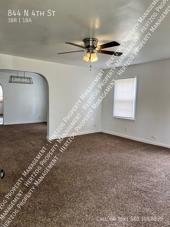 Foto del edificio - 844 N 4th St