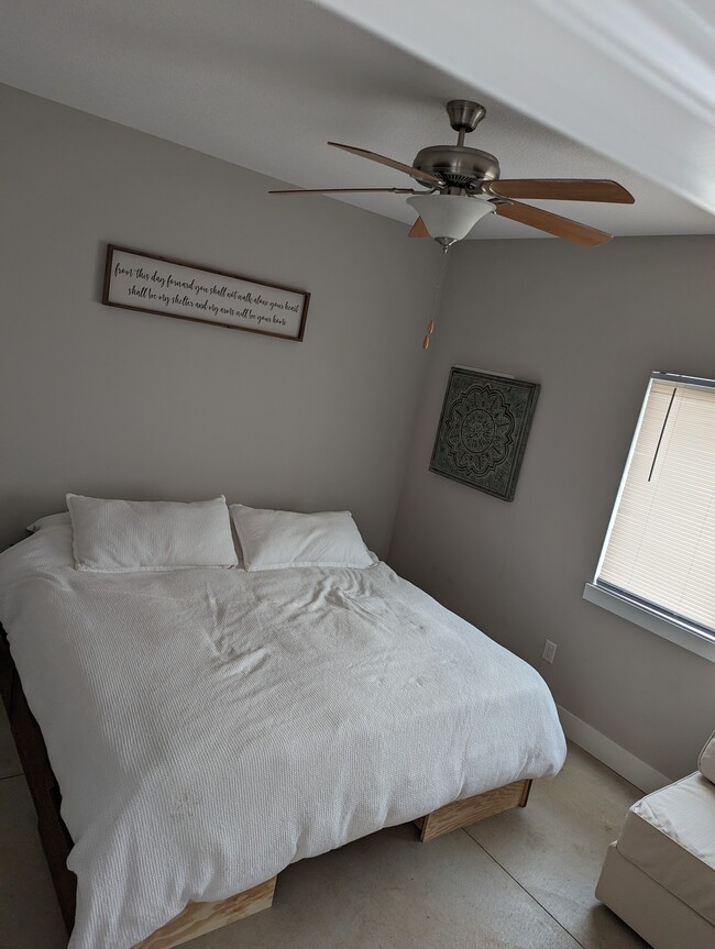 Foto del edificio - 8012 E 34th Ct S