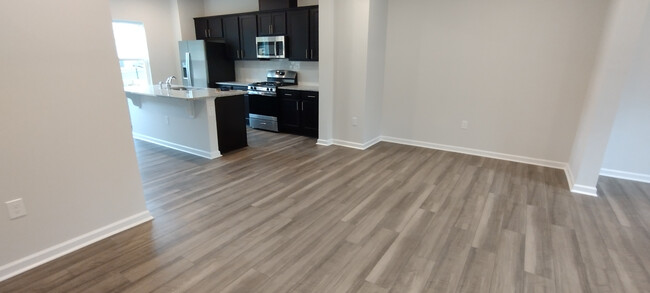 Building Photo - Room in Townhome on Castle Loch Lane