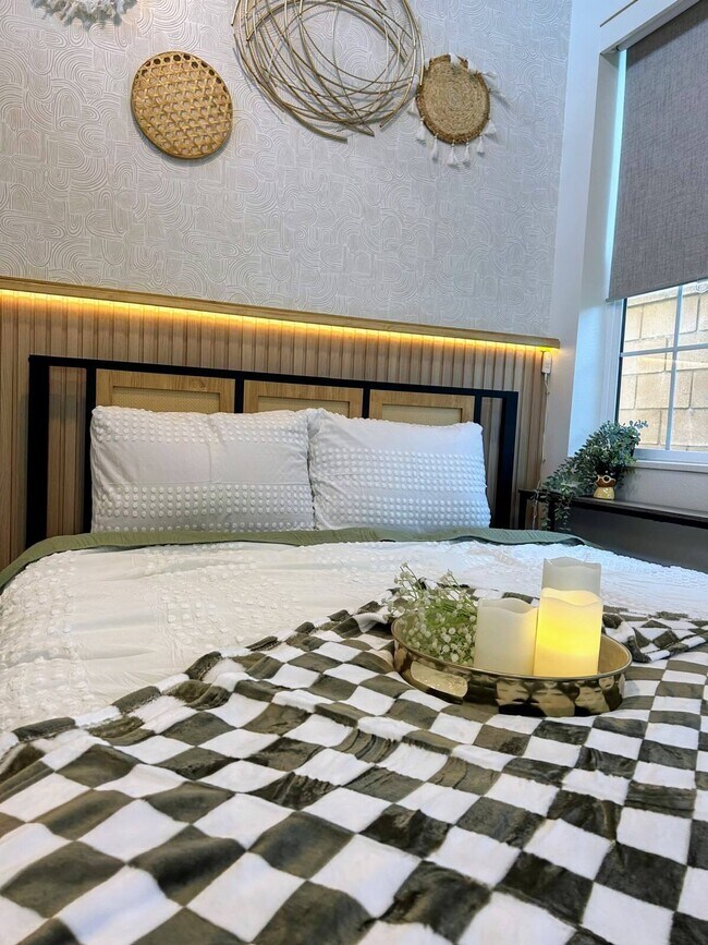 Building Photo - 4725 S Mae Way