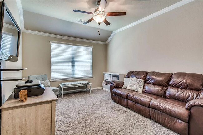 Foto del edificio - 16204 Stillhouse Hollow Ct