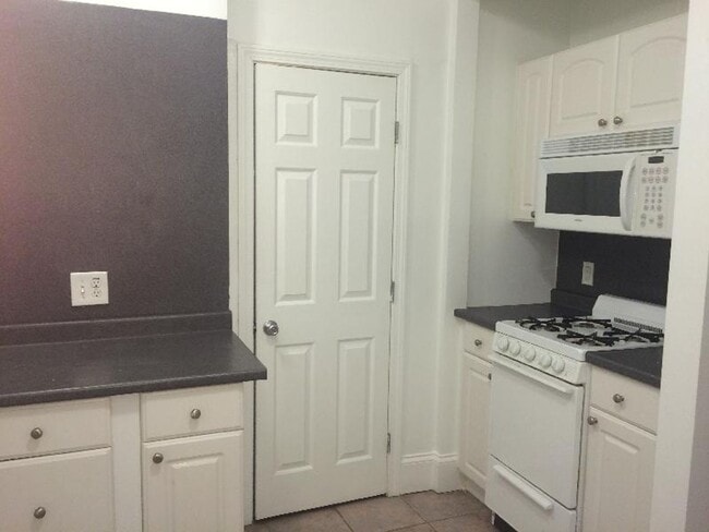 Fenway Studio Available April 1st - Fenway Studio Available April 1st House