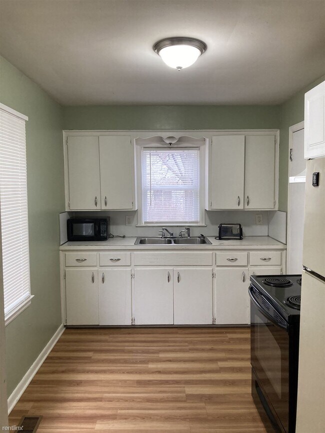 Building Photo - 2 br, 1 bath House - 960 Johnson Ave