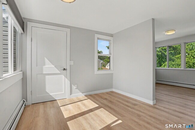 Foto del edificio - 92 Burwood Ave