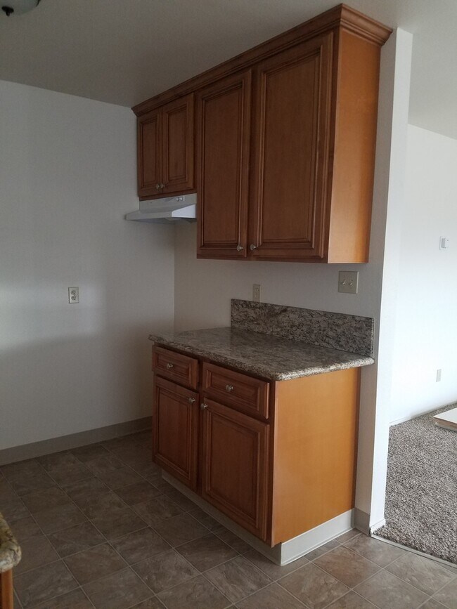 Building Photo - 433 San Benito Circle