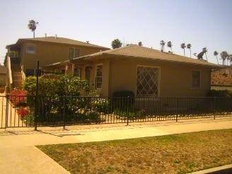 Primary Photo - 808 W 163rd St