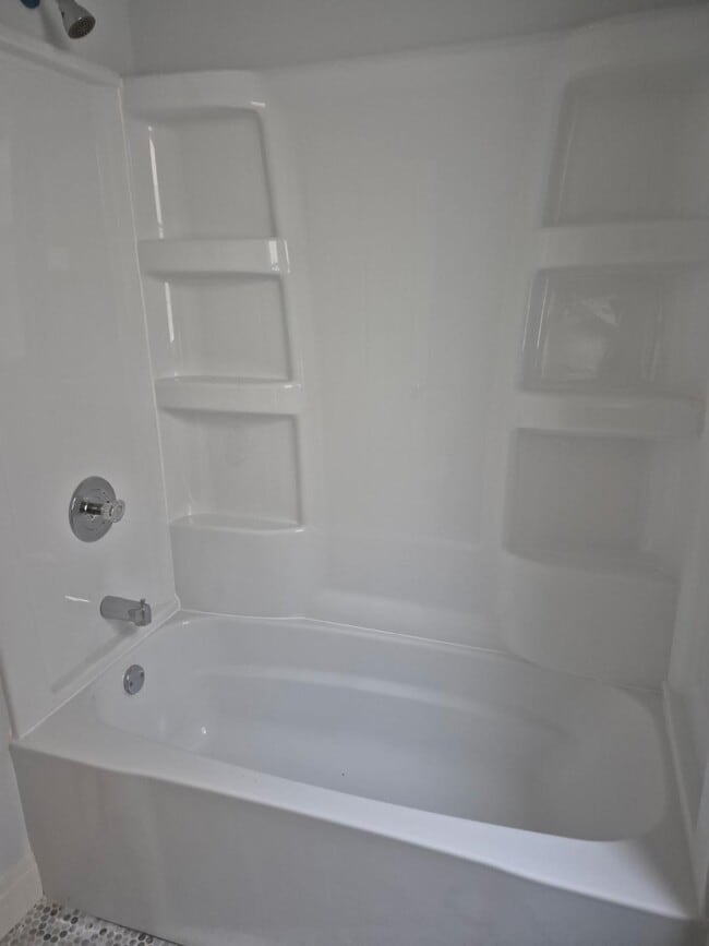 Ducha de baño - 8702 S Escanaba Ave