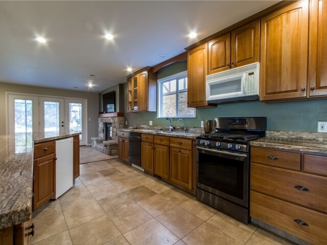 Building Photo - 7449 Magic Hills Cir