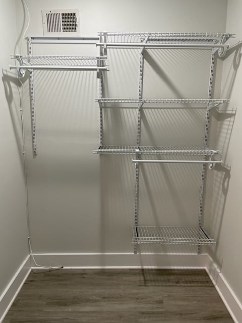 Building Photo - 3 Boxwood Ter